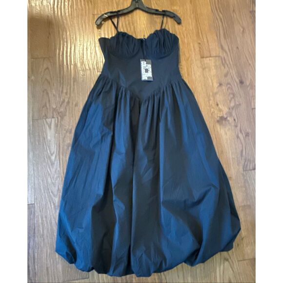 Future Collective NWT black corset bubble hem tank midi dress size M - Picture 13 of 13